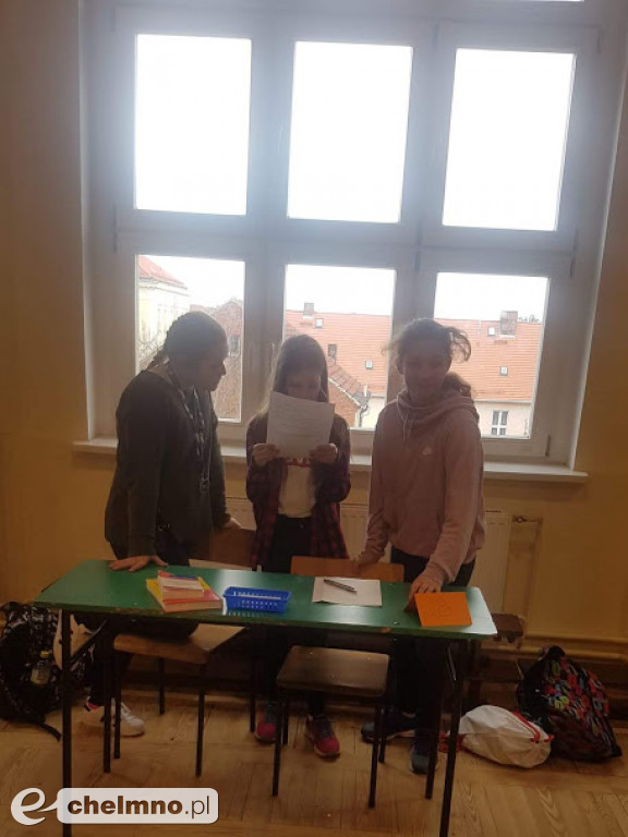 Szkolny turniej sztafety ortograficznej w Dwójce