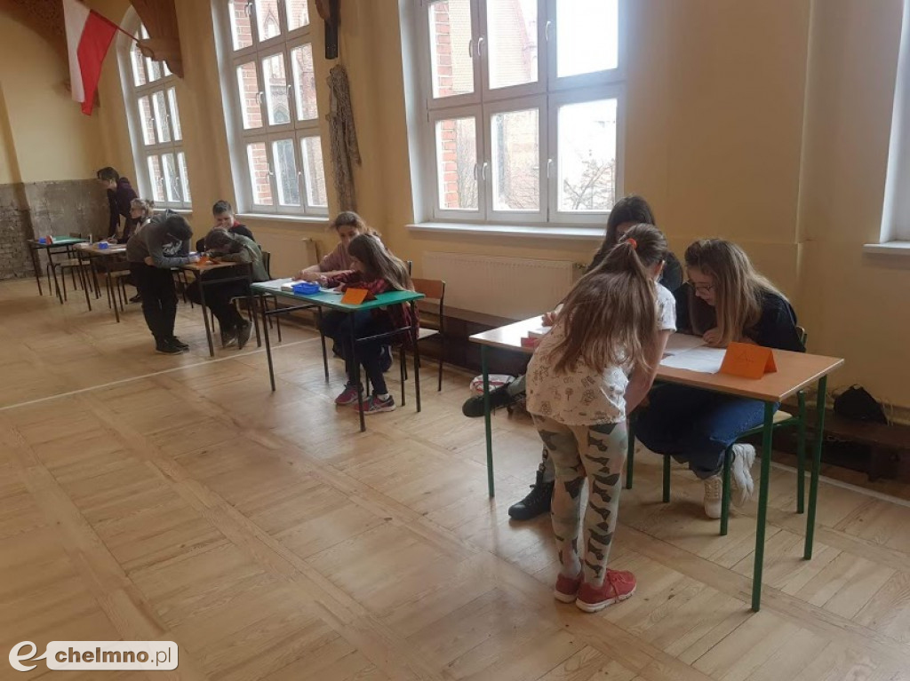 Szkolny turniej sztafety ortograficznej w Dwójce