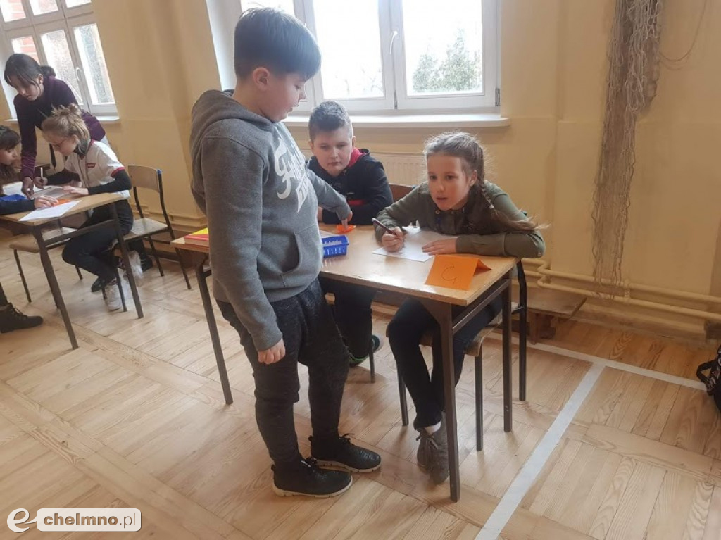 Szkolny turniej sztafety ortograficznej w Dwójce