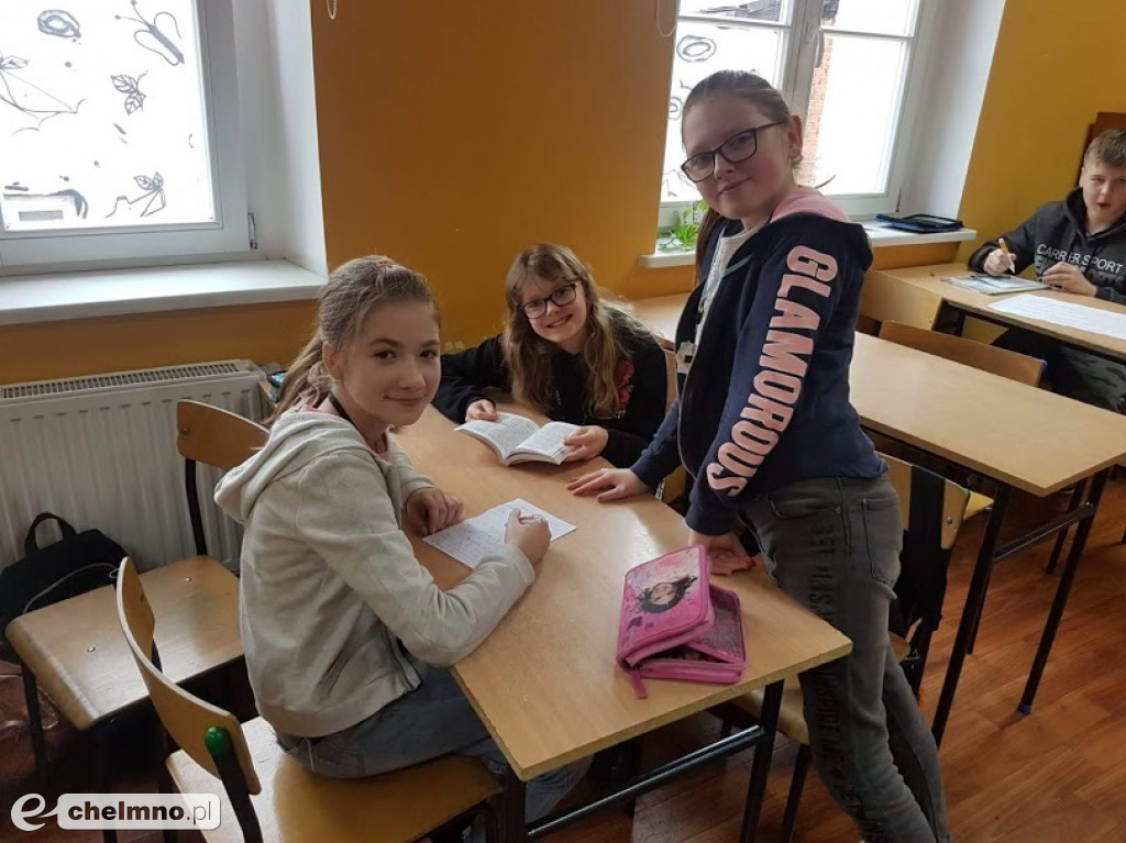 Szkolny turniej sztafety ortograficznej w Dwójce