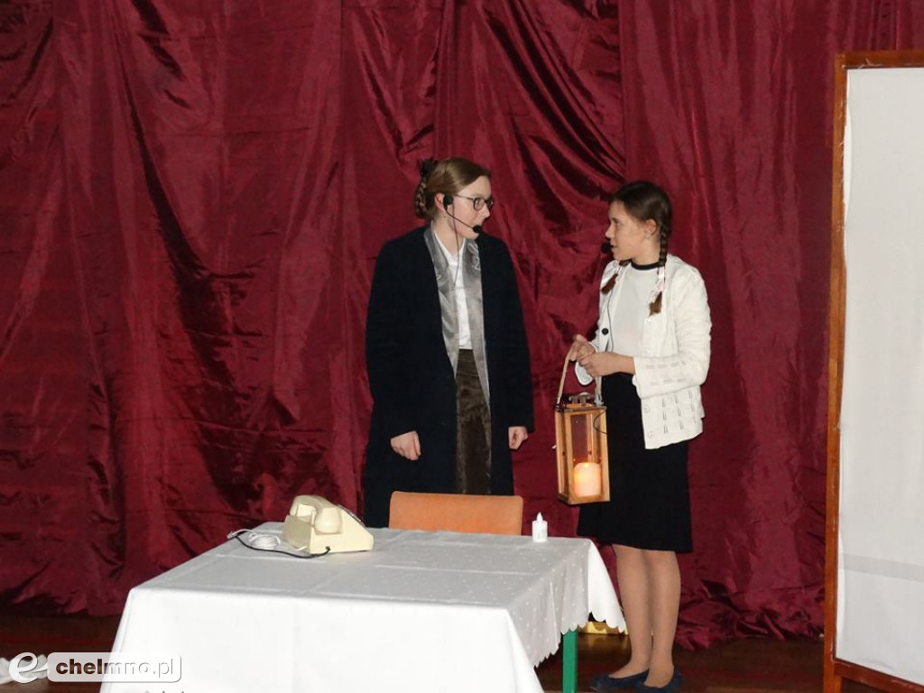 Spektakl teatralny w Czwórce