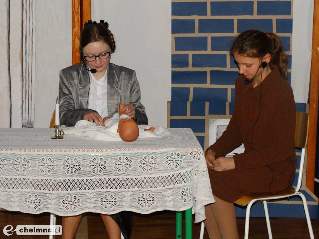 Spektakl teatralny w Czwórce