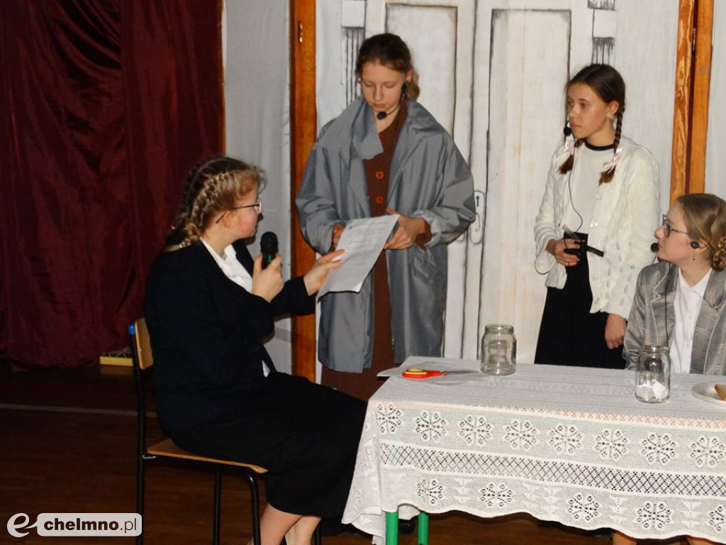 Spektakl teatralny w Czwórce