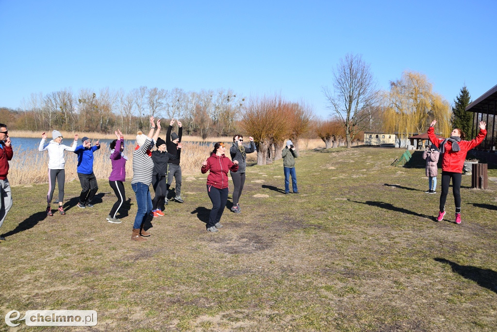 Rozgrzewka w rytmie zumby i karnawałowe MORSowanie