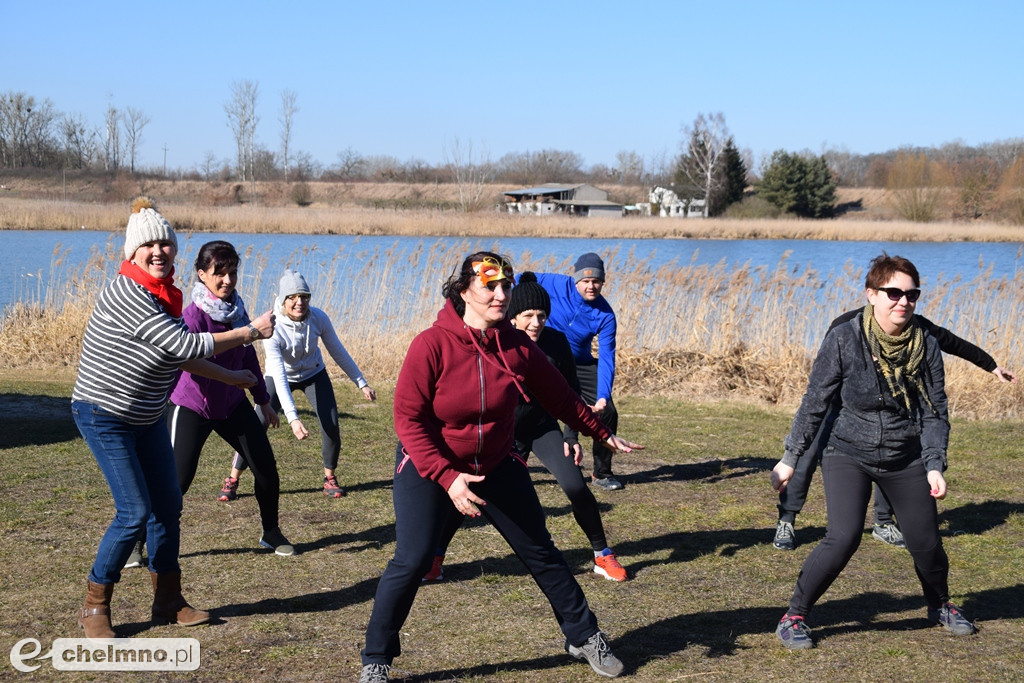 Rozgrzewka w rytmie zumby i karnawałowe MORSowanie