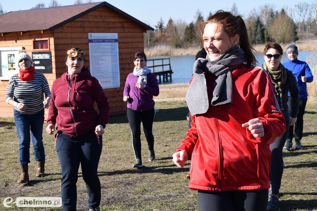 Rozgrzewka w rytmie zumby i karnawałowe MORSowanie
