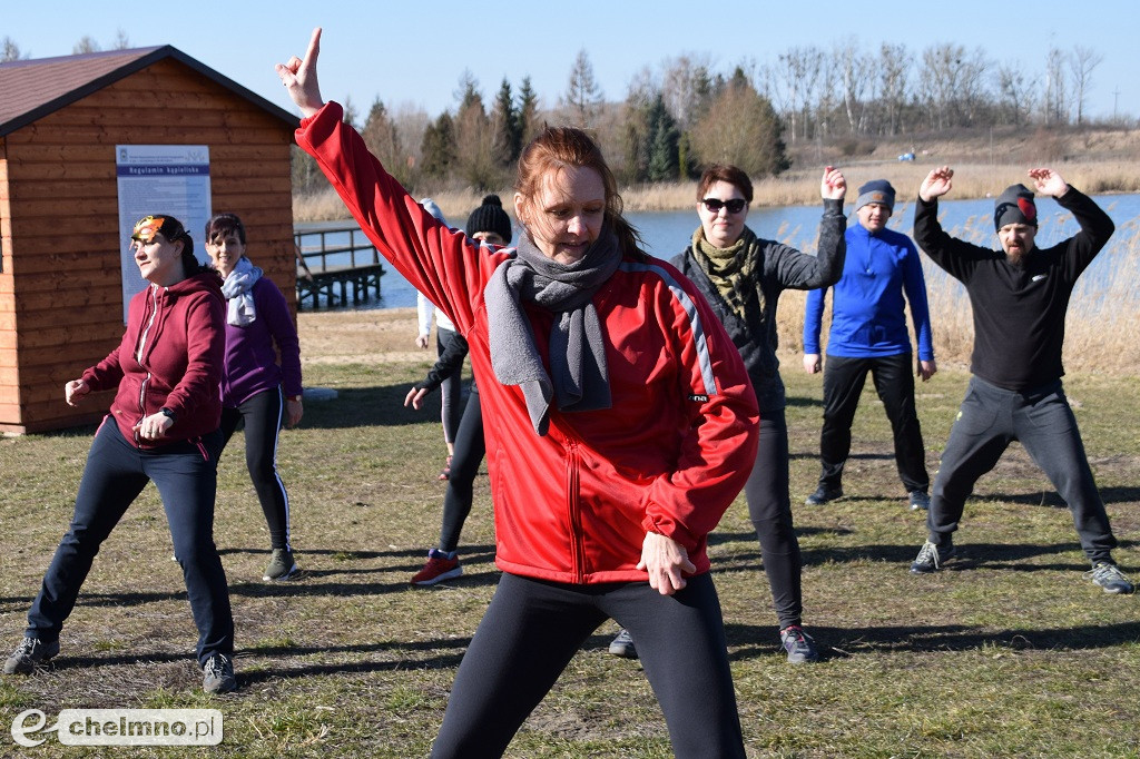 Rozgrzewka w rytmie zumby i karnawałowe MORSowanie