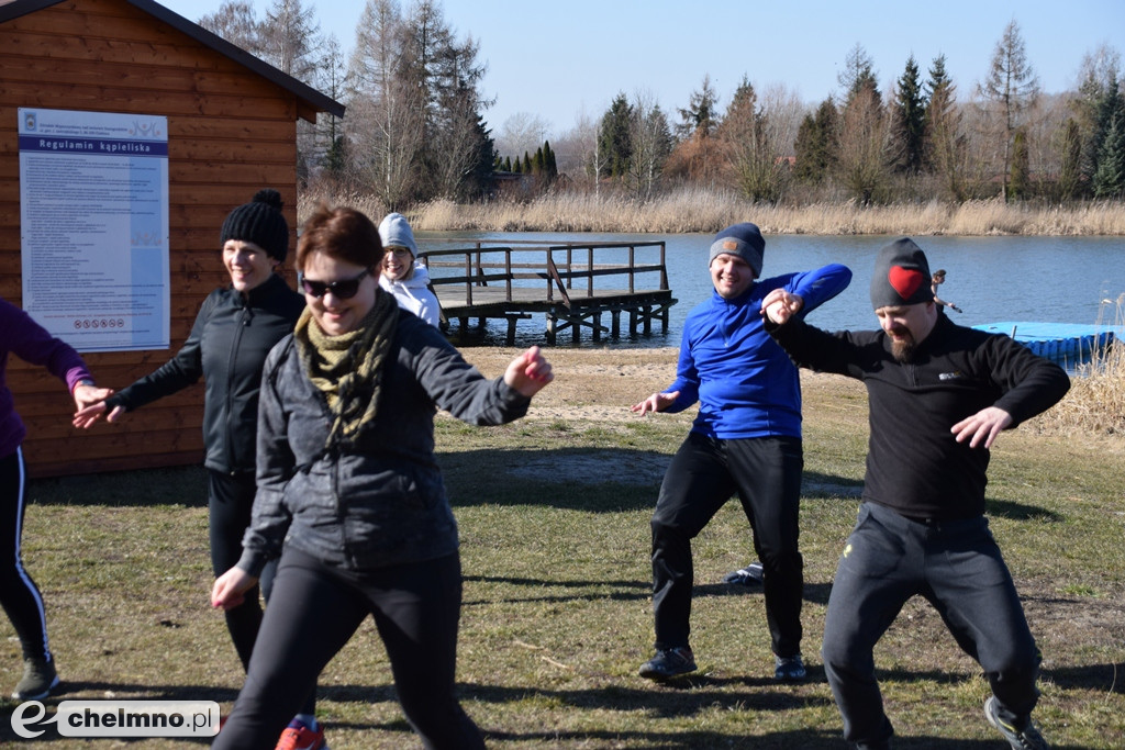 Rozgrzewka w rytmie zumby i karnawałowe MORSowanie