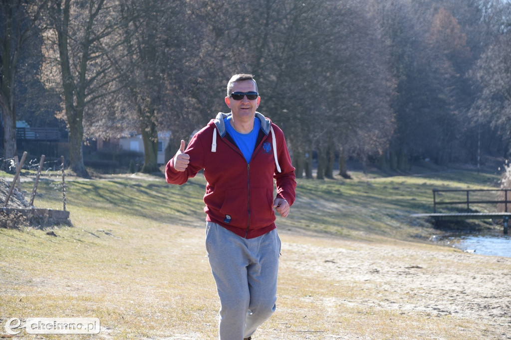 Rozgrzewka w rytmie zumby i karnawałowe MORSowanie