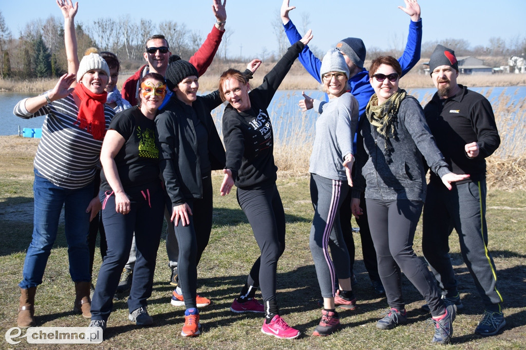 Rozgrzewka w rytmie zumby i karnawałowe MORSowanie