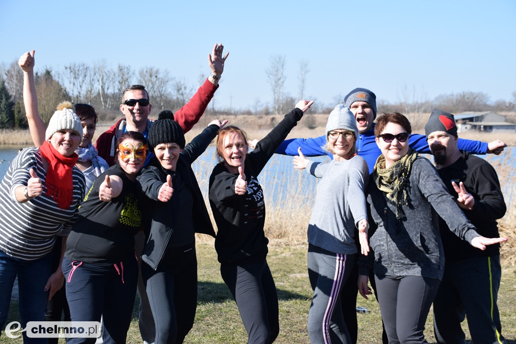 Rozgrzewka w rytmie zumby i karnawałowe MORSowanie