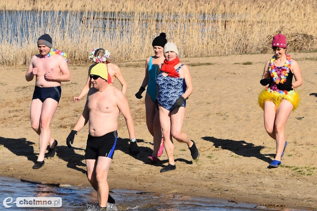 Rozgrzewka w rytmie zumby i karnawałowe MORSowanie