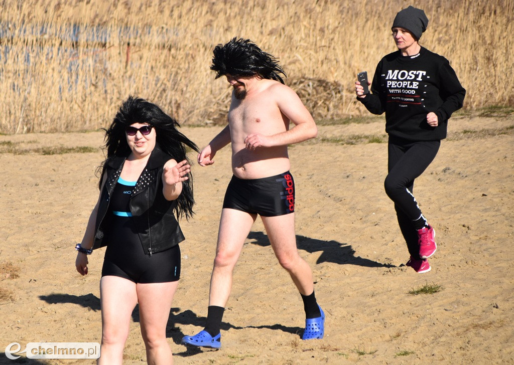 Rozgrzewka w rytmie zumby i karnawałowe MORSowanie