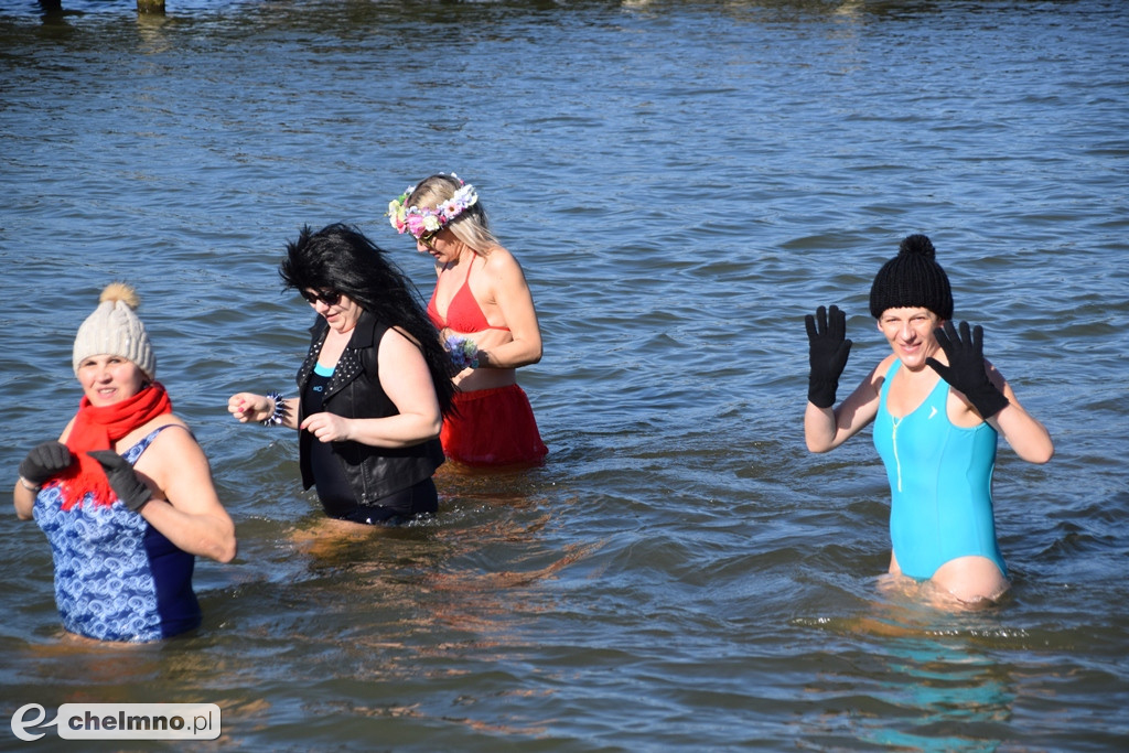 Rozgrzewka w rytmie zumby i karnawałowe MORSowanie