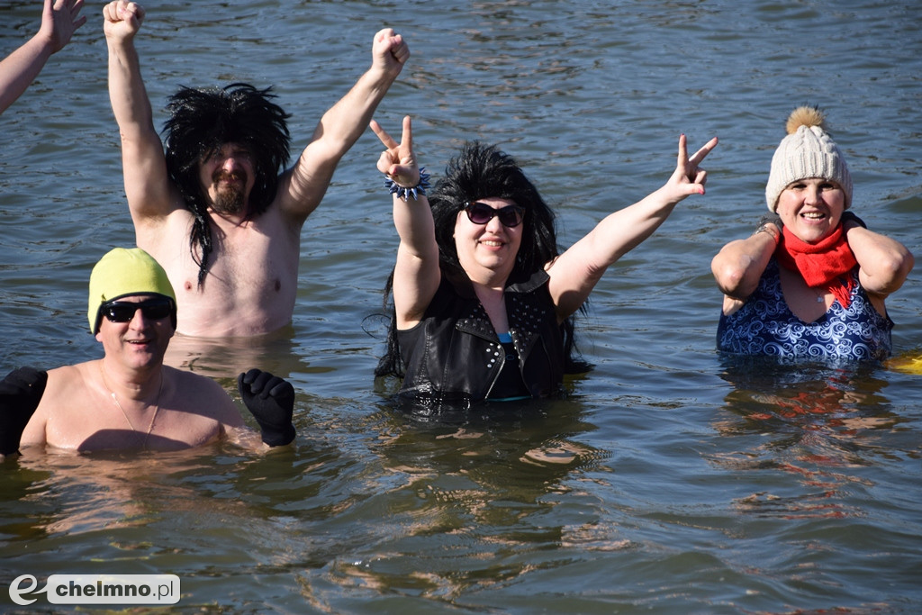 Rozgrzewka w rytmie zumby i karnawałowe MORSowanie