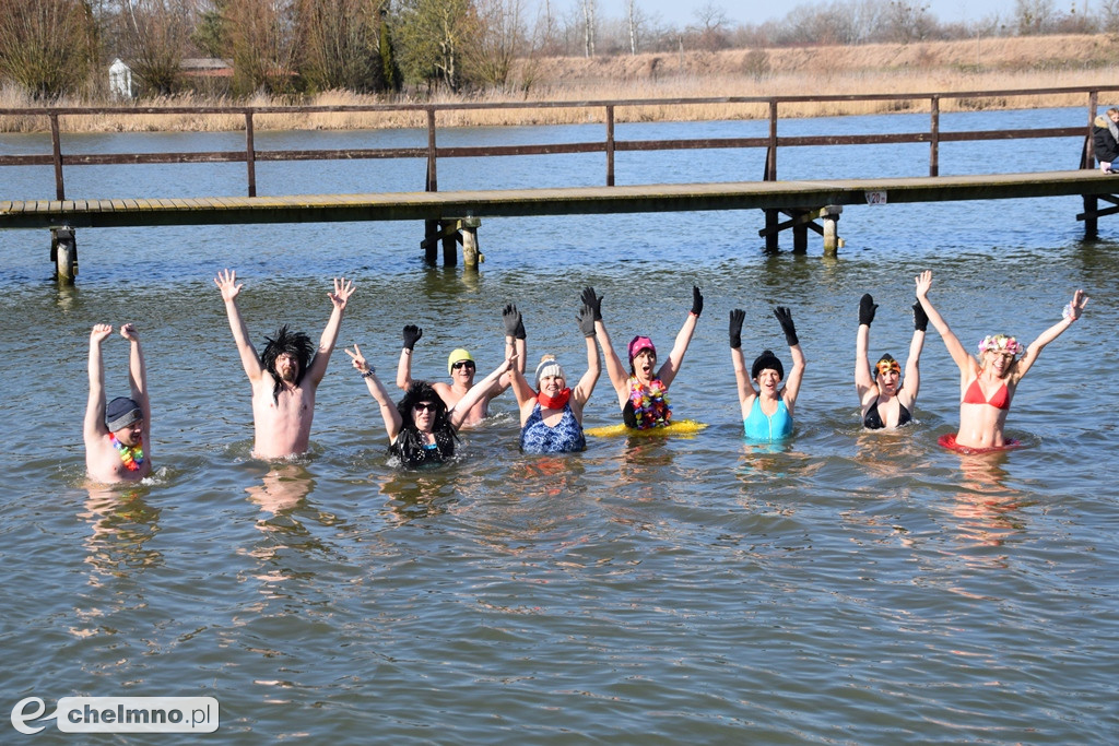 Rozgrzewka w rytmie zumby i karnawałowe MORSowanie