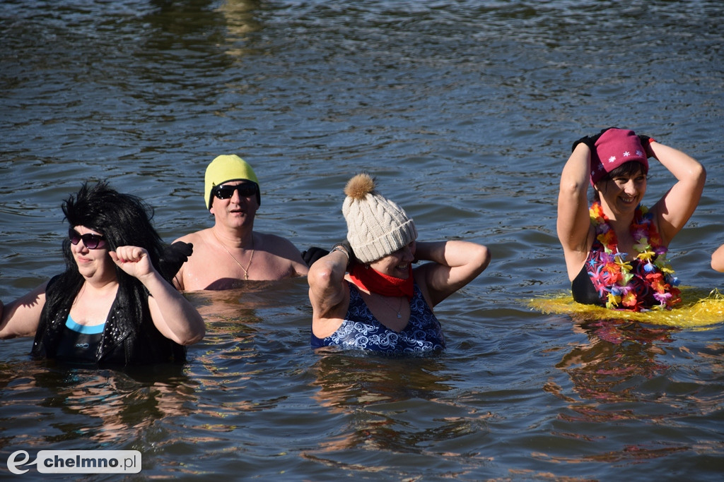 Rozgrzewka w rytmie zumby i karnawałowe MORSowanie