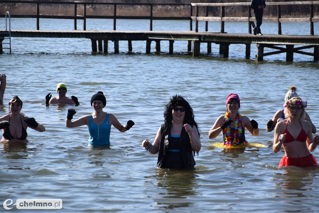 Rozgrzewka w rytmie zumby i karnawałowe MORSowanie