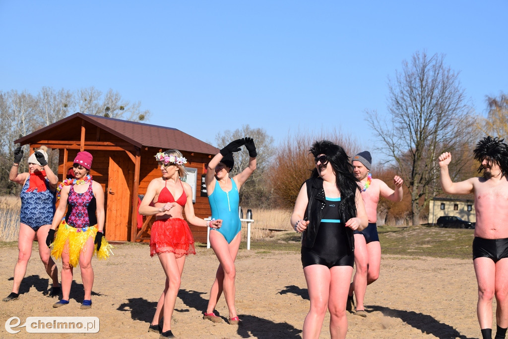 Rozgrzewka w rytmie zumby i karnawałowe MORSowanie