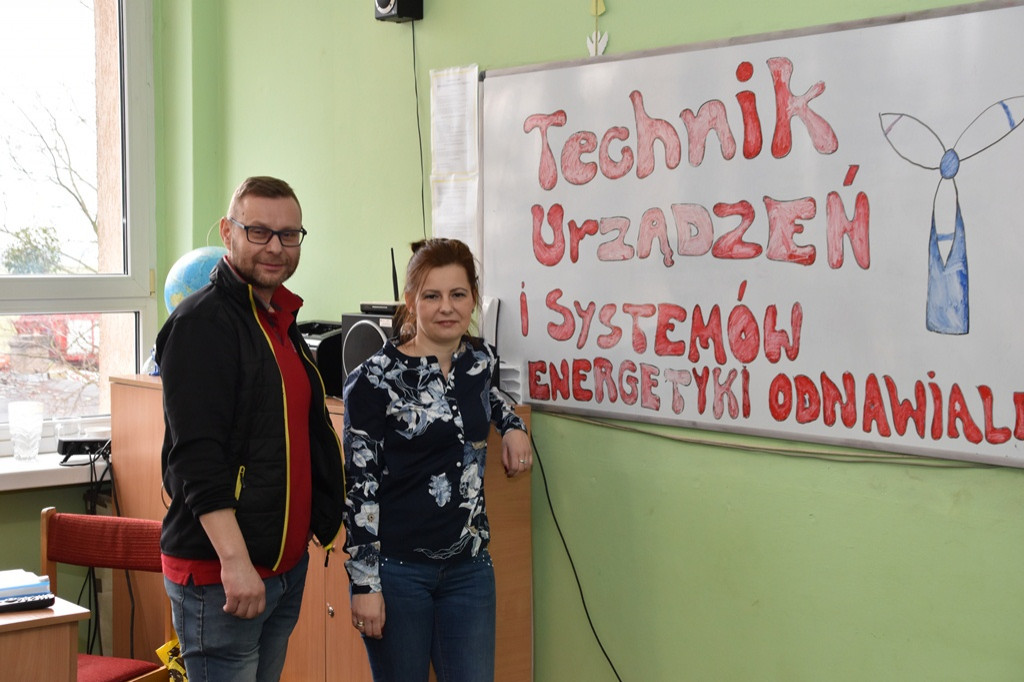 Spotkania z ciekawymi zawodami w ZS CKP Grubno