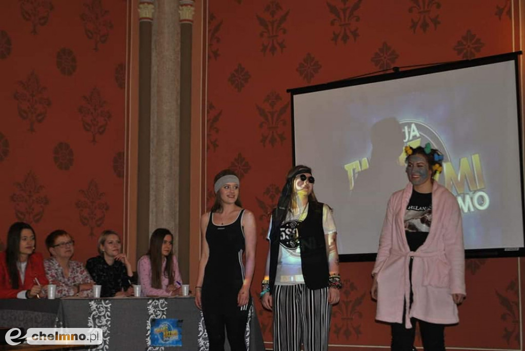 Twoja twarz brzmi znajomo: Święto Kobiet w ZSO nr 1