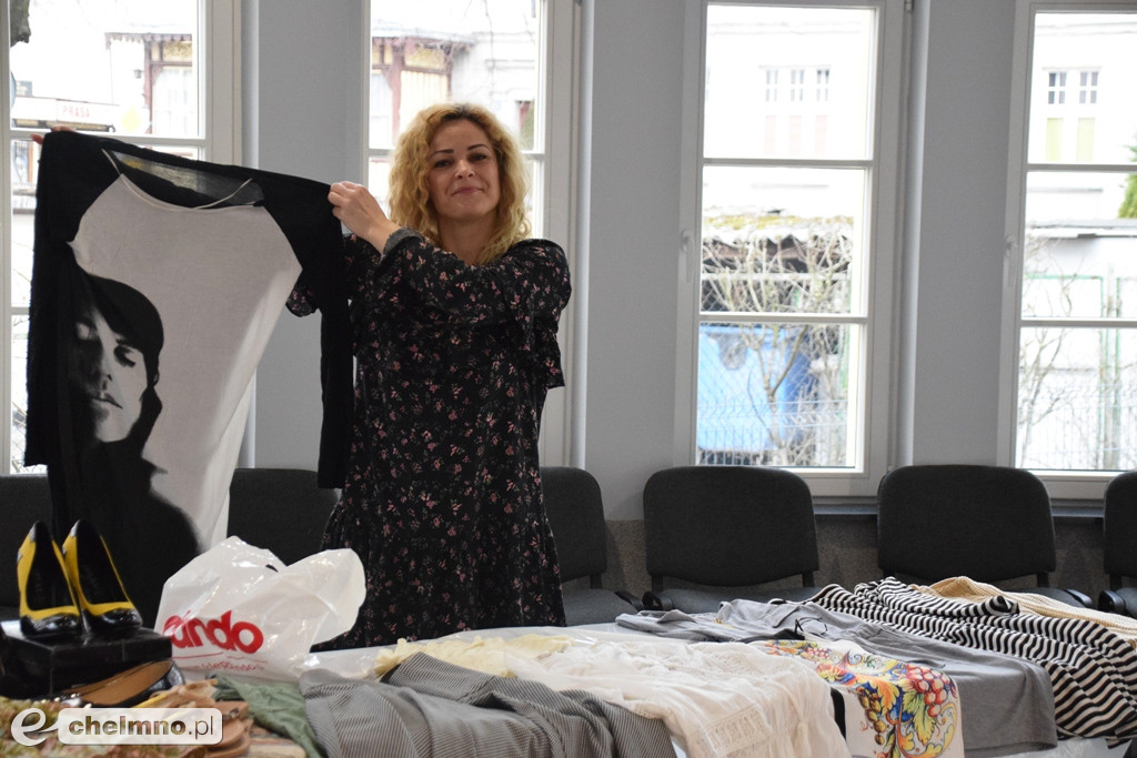 Pierwsze spotkanie wymiany garderoby na kiermaszu SWAP