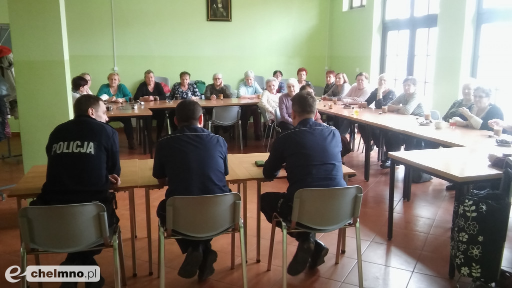 Pamiętają o Seniorach! Policjanci w Klubiku Seniora