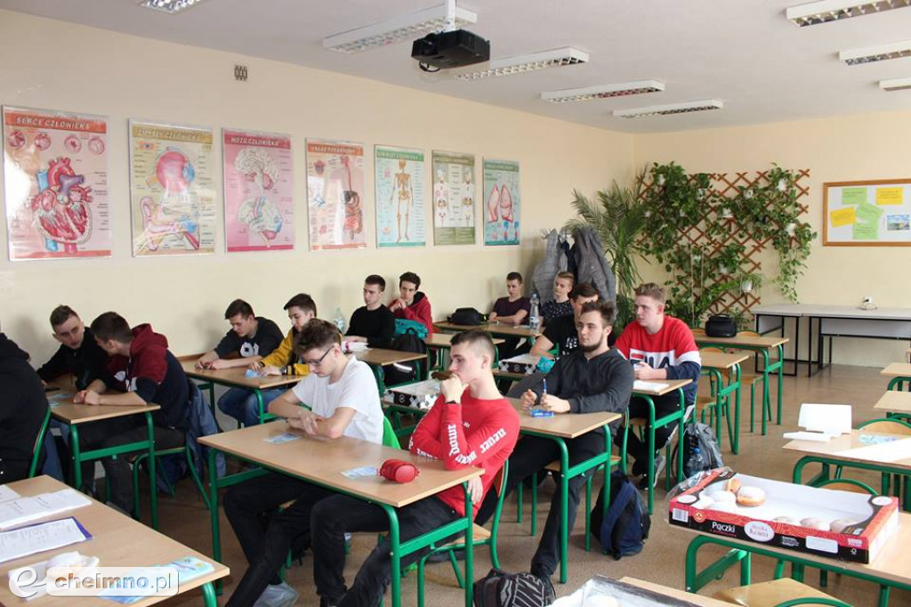 Żyć jak pączek w maśle: droga do osiągnięcia sukcesu na rynku pracy