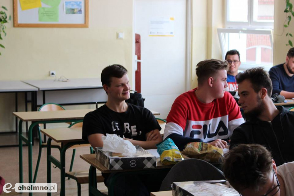 Żyć jak pączek w maśle: droga do osiągnięcia sukcesu na rynku pracy