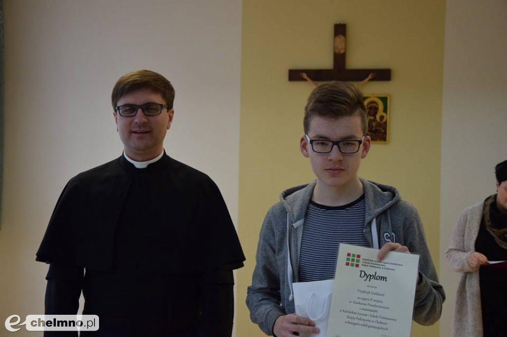 Uczesnicy konkursów przedmiotowych w Katoliku