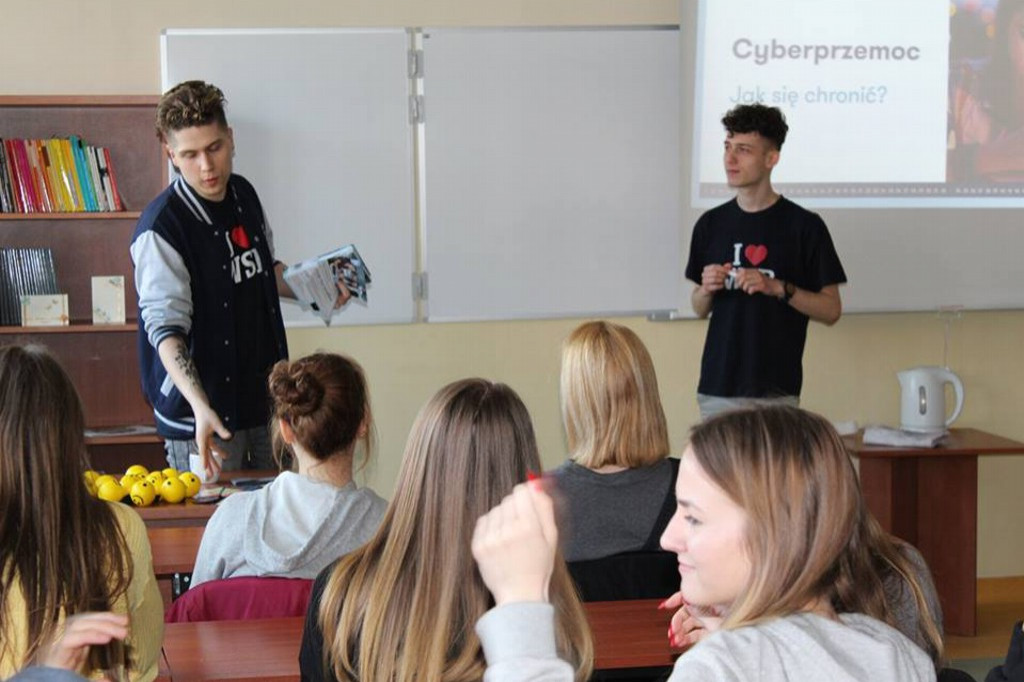 Cyberprzemoc: jak się uchronić? Zajęcia profilaktyczne