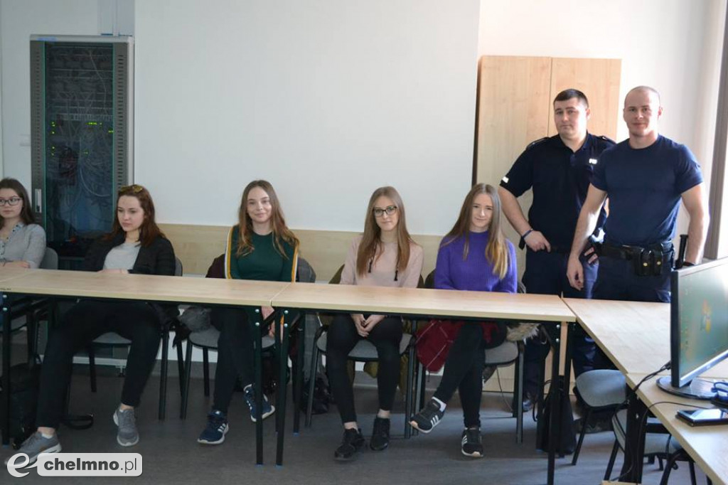 Praktyki i pierwsze doświadczenia zawodowe