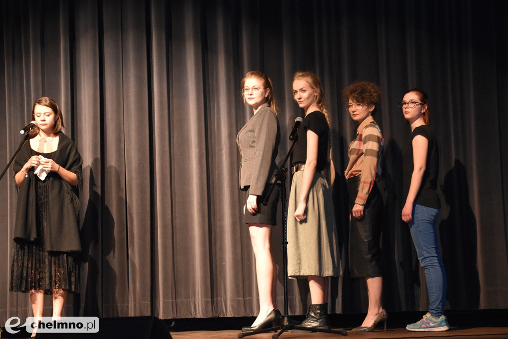 Aktorzy Agrafki świętowali w Rondzie Dzień Teatru
