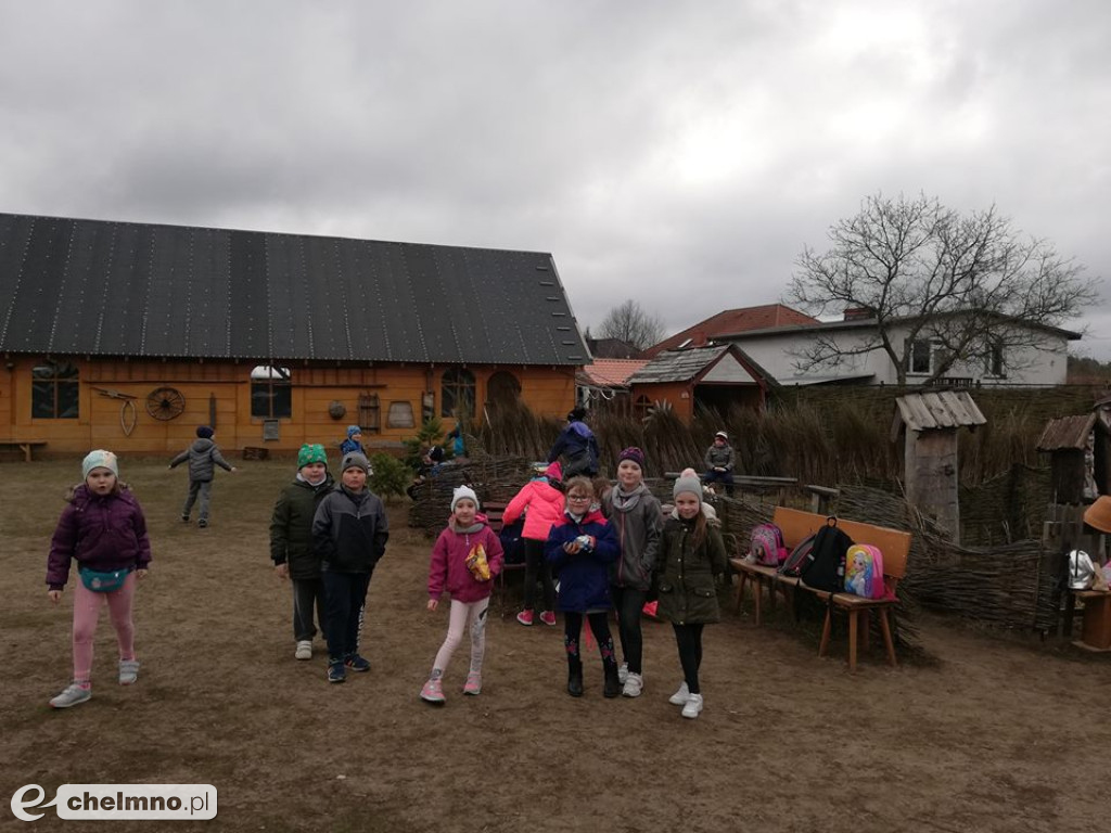 Wycieczka uczniów SP1 do Wioski Ginących Zawodów
