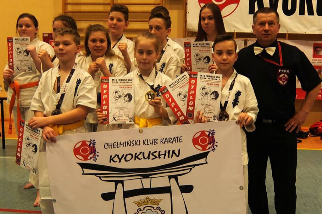 Przywieźli stos medali z Mistrzostw Kyokushin Karate