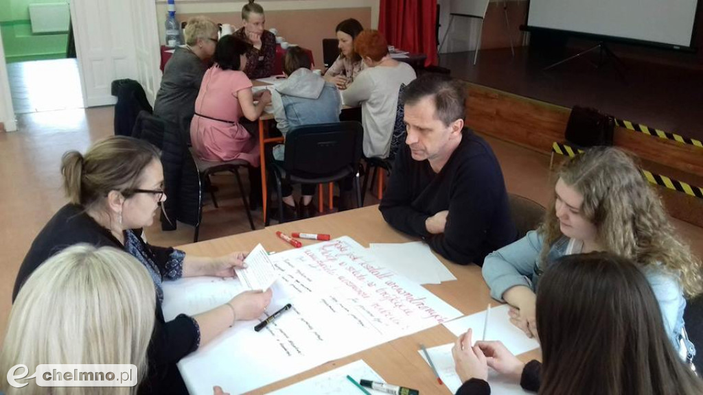Dwójka dołączyła do Narady Obywatelskiej o Edukacji