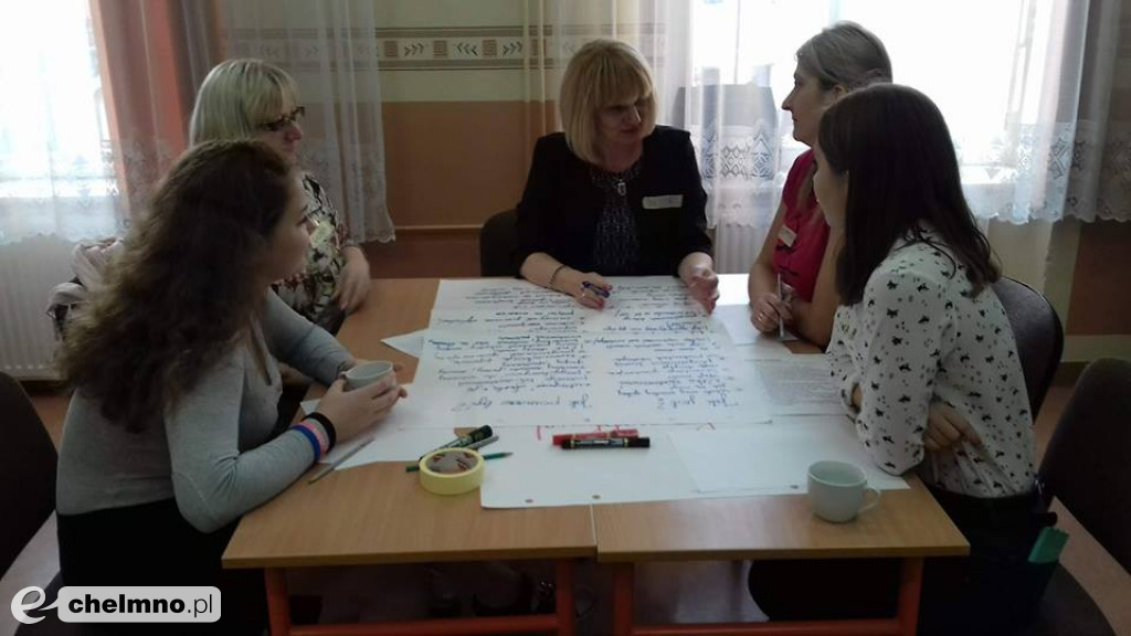 Dwójka dołączyła do Narady Obywatelskiej o Edukacji