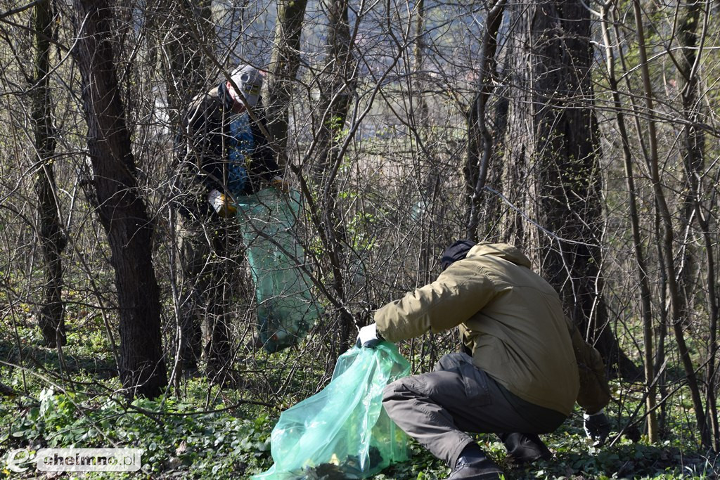 Wiosenne sprzątanie Parku nad Wisłą