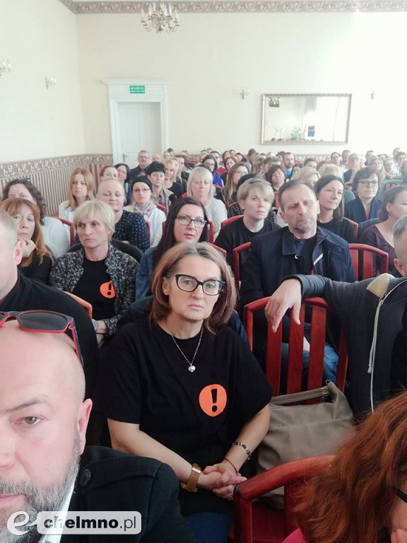 Władze samorządowe wspierają strajkujących nauczycieli