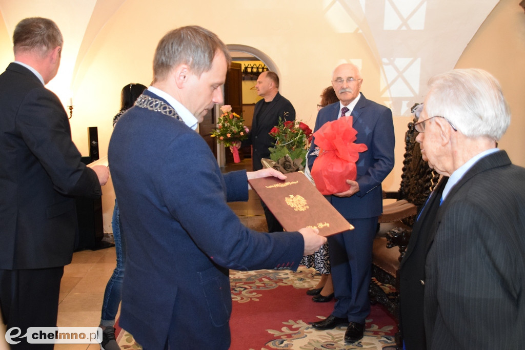 Medale i wyróżnienia Prezydenta dla Jubilatów