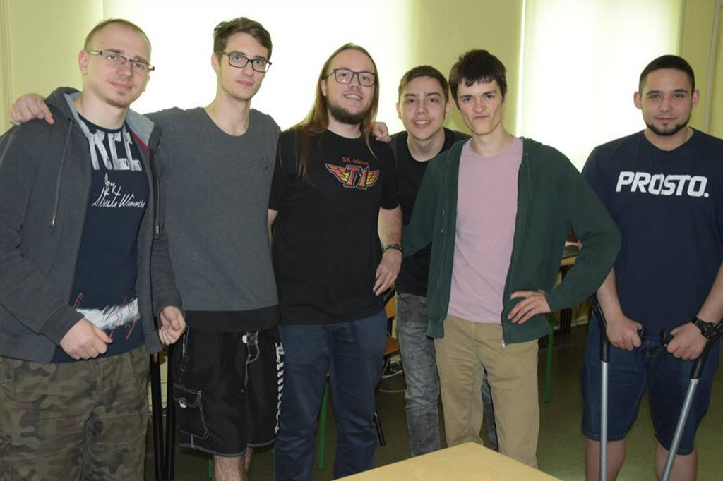 Szkolny turniej gry w LoL'a