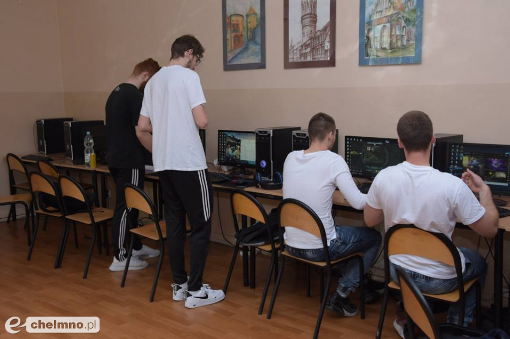 Szkolny turniej gry w LoL'a