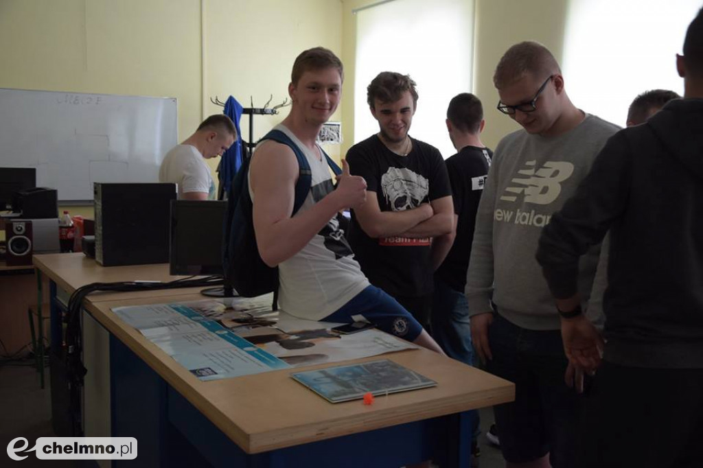 Szkolny turniej gry w LoL'a