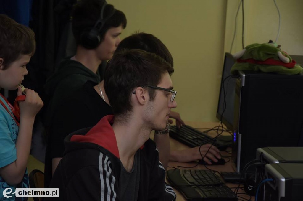 Szkolny turniej gry w LoL'a