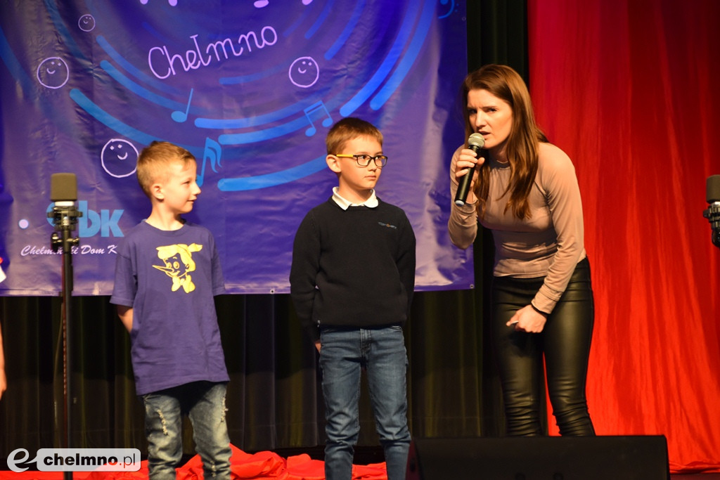 Radosne śpiewanie na Festiwalu Piosenki Przedszkolnej