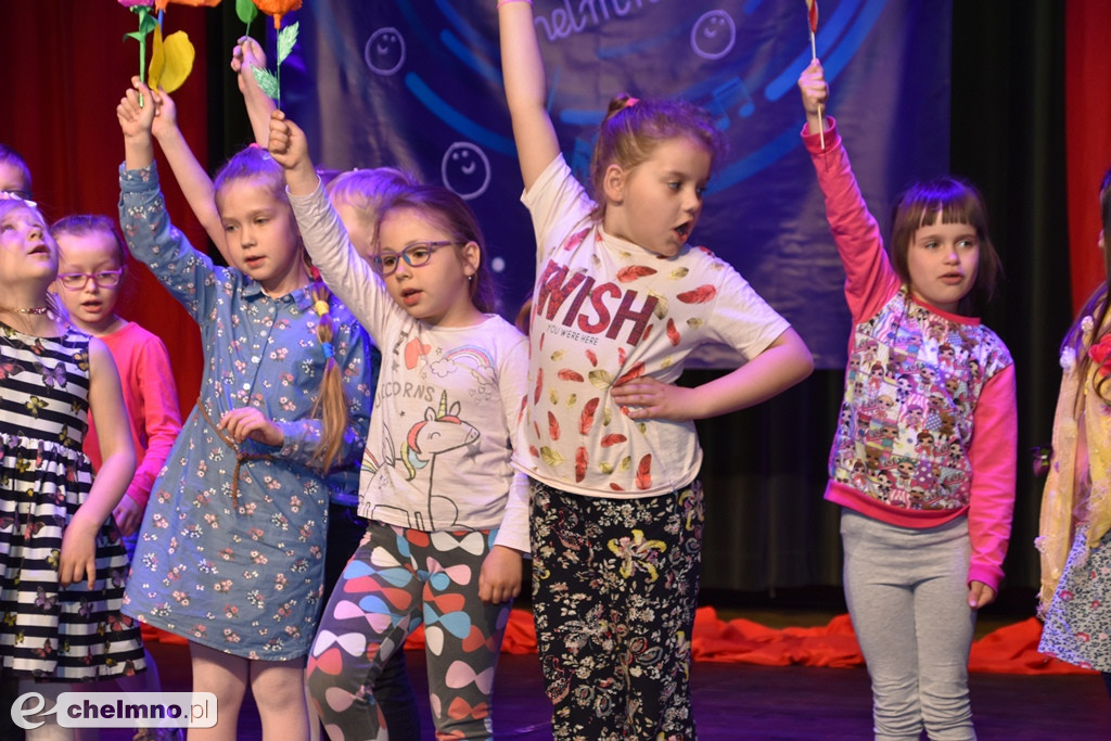 Radosne śpiewanie na Festiwalu Piosenki Przedszkolnej