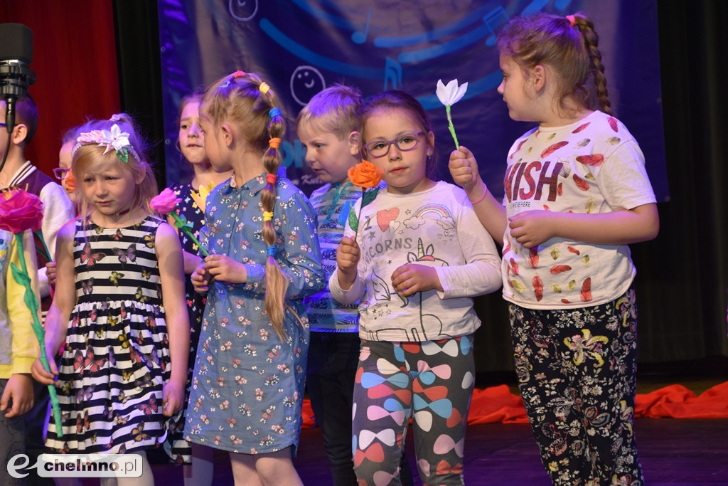 Radosne śpiewanie na Festiwalu Piosenki Przedszkolnej