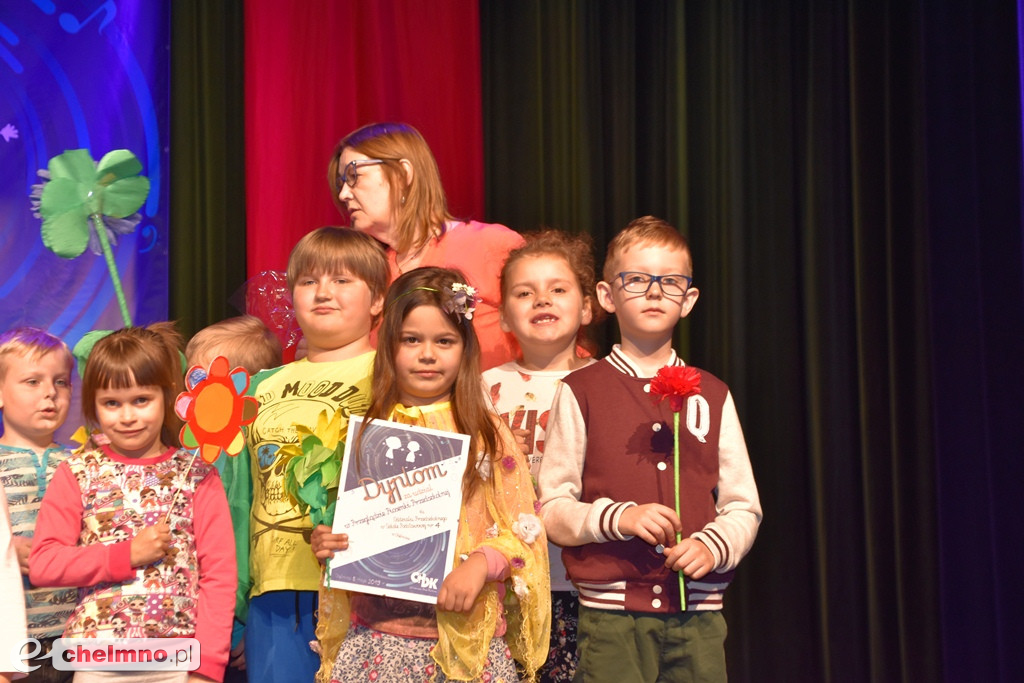 Radosne śpiewanie na Festiwalu Piosenki Przedszkolnej