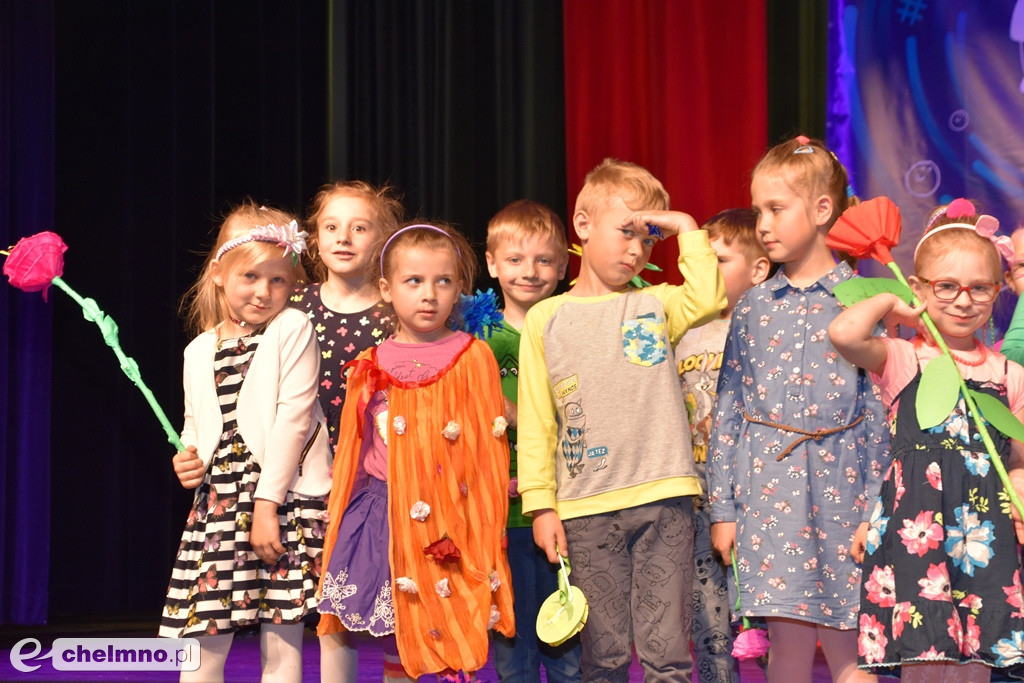 Radosne śpiewanie na Festiwalu Piosenki Przedszkolnej