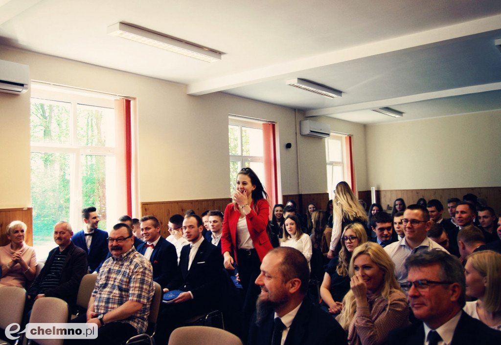 Wspomnienie z pożegnania absolwentów w ZS CKP w Grubnie